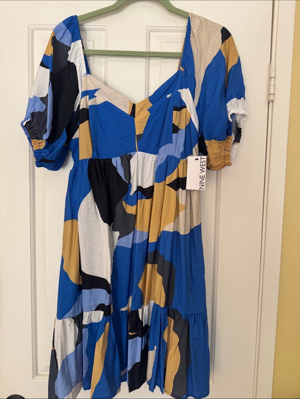 Nine West Blue, Gold & Black Abstract Puff-Sleeve Midi Dress